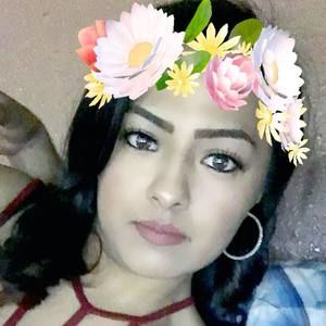 Meet your Posher, Estrellita